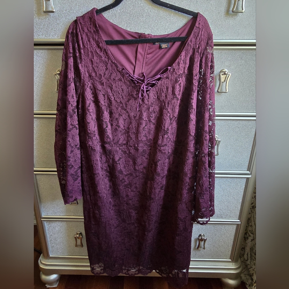 NWOT! Love & Legend Lace Dress, Size 18. Burgundy Colour